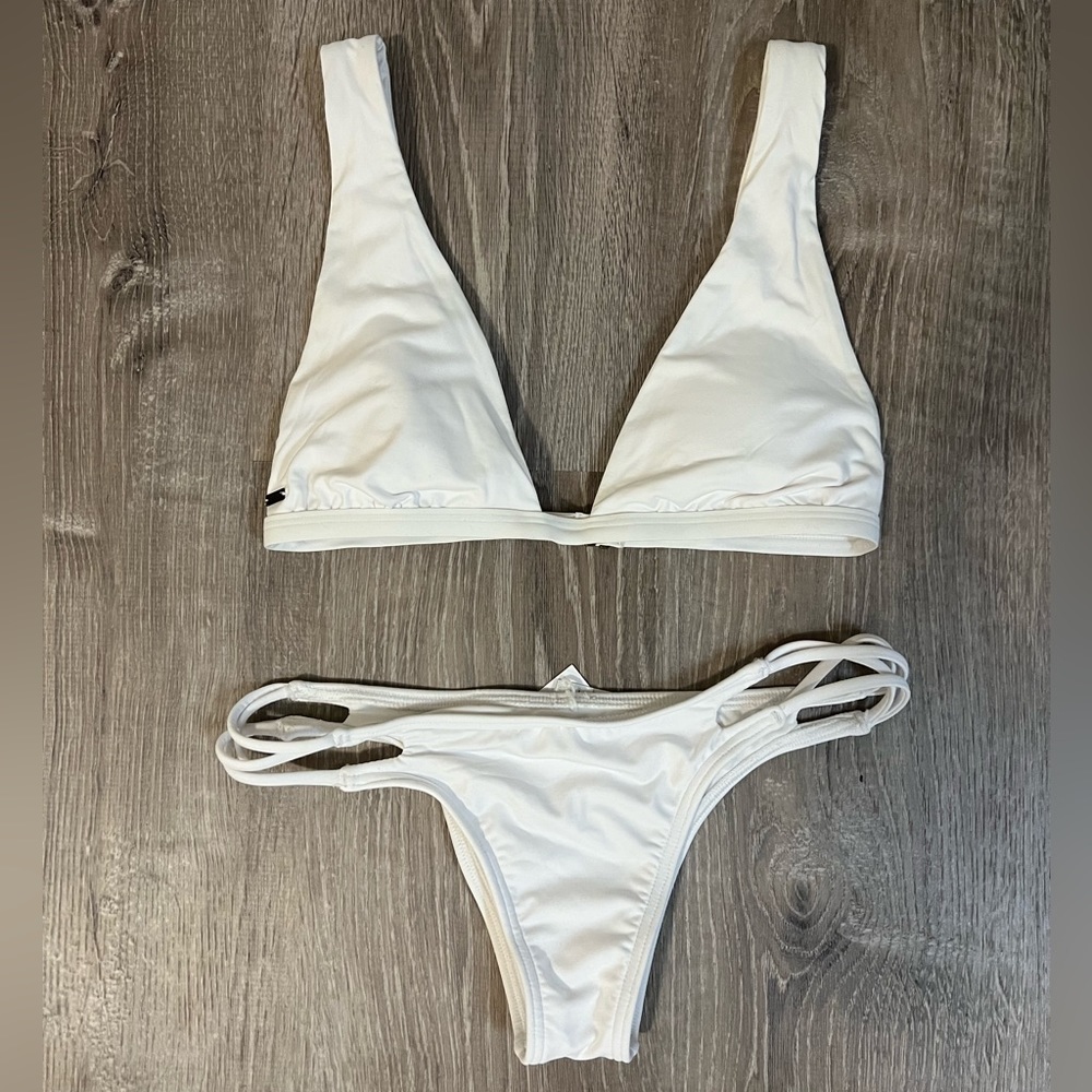 Women’s xs white O’Neill bikini